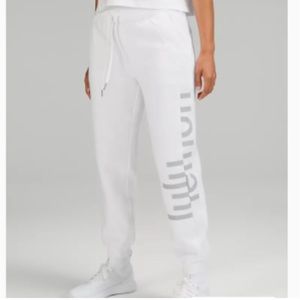Lululemon white graphic scuba joggers